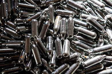 Опасность веселящего газа китайского производства