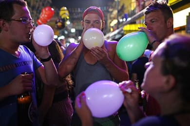 Веселящий газ на день рождения